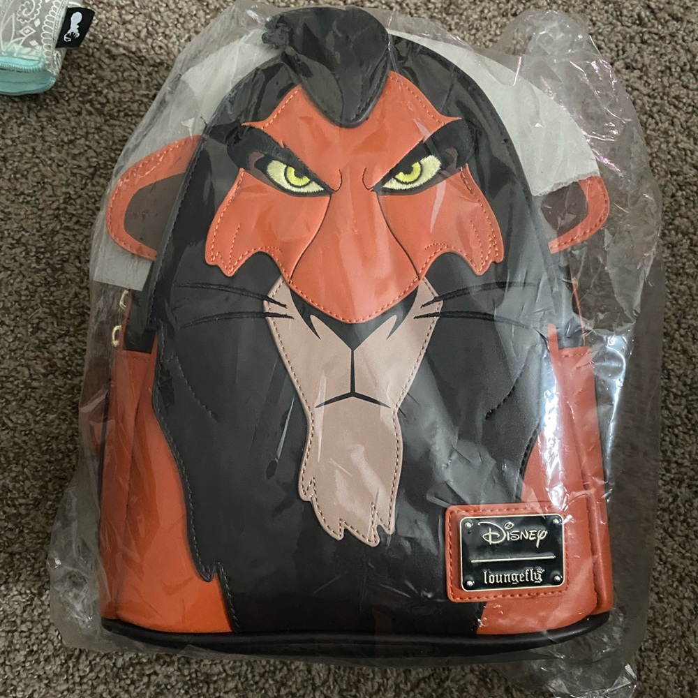 New tag attached scar loungefly